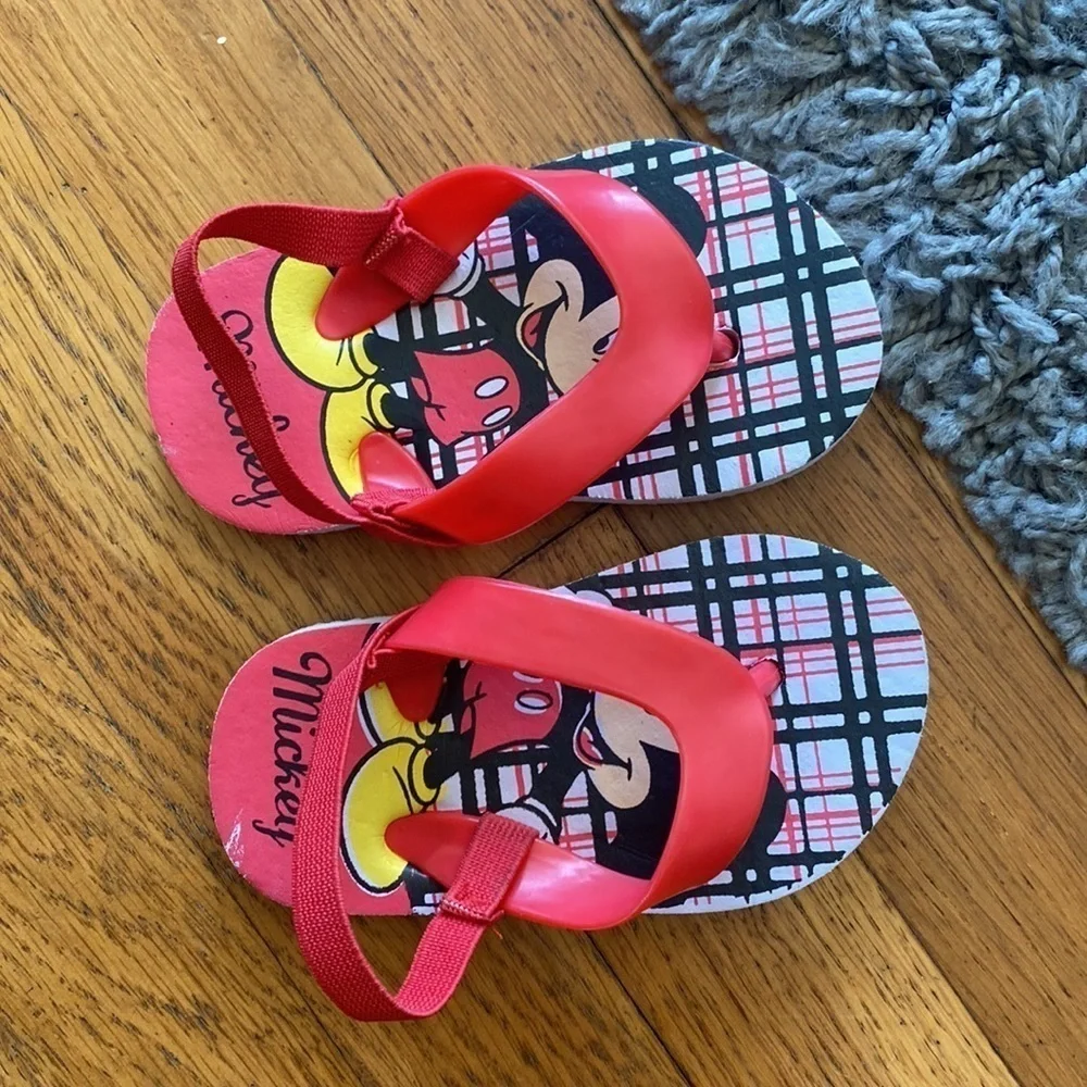 Mickey Mouse Red Sandals Unisex Size 5
